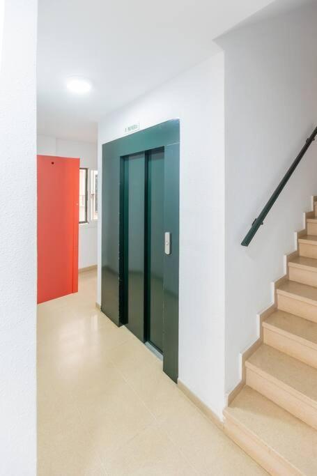Downtown Flat With 46 Sqm Private Rooftop Terrace Málaga Buitenkant foto